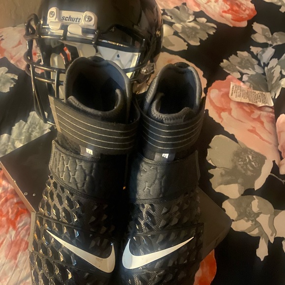 Nike football cliques - Picture 2 of 8